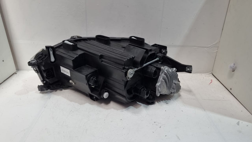 Farol Dianteiro Esquerdo VW T-Cross 2025/2026 Usado