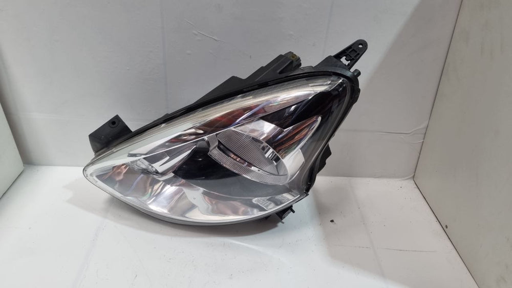 Farol Diant Esq Nissan March 2014/2020 Usado