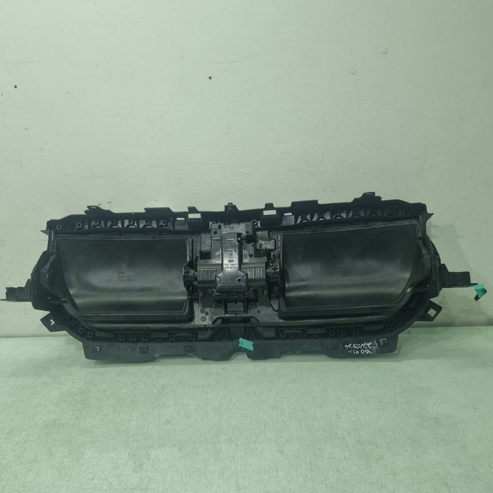 Grade Frontal Radiador BMW X1 2023 Usado