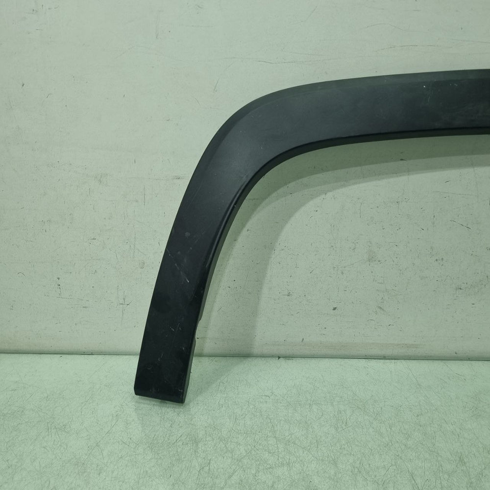 Moldura Lateral Tras Toyota RAV4 2019/2024 Usada