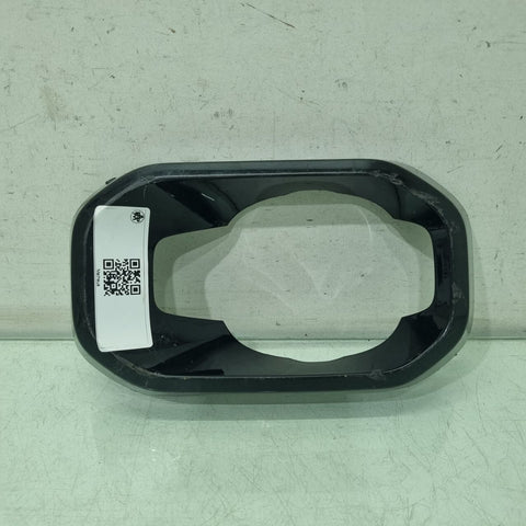Moldura Luz Esq Renault Duster 2020/2024 Usada