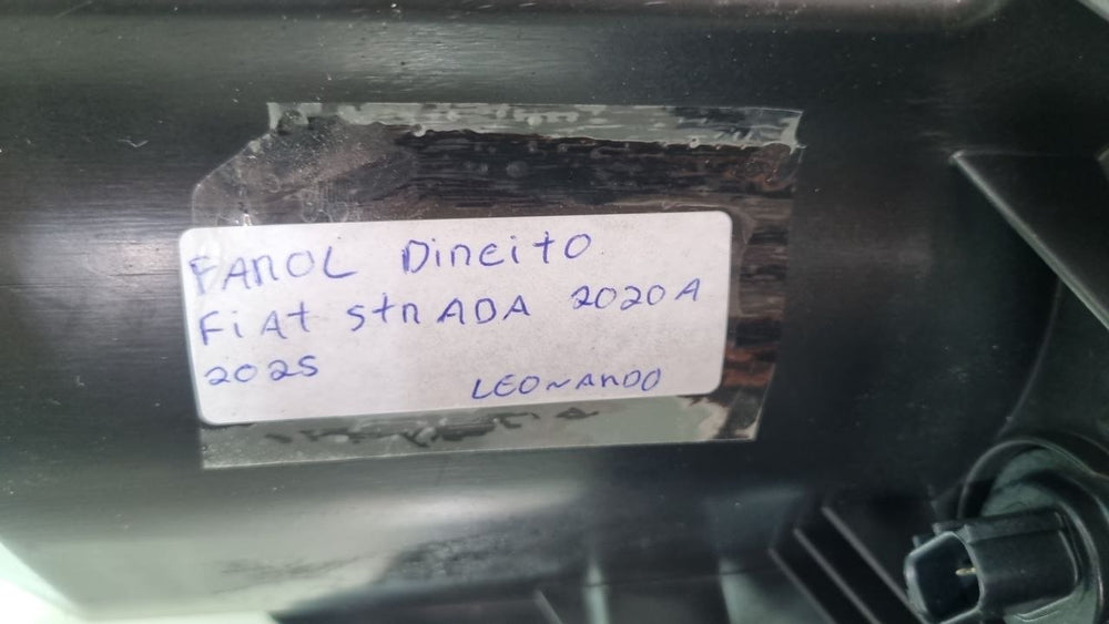 Farol Diant Dir Fiat Strada 2020/2025 Usado
