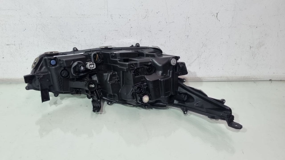 Farol Diant Esq Toyota Corolla 2020/2025 Usado