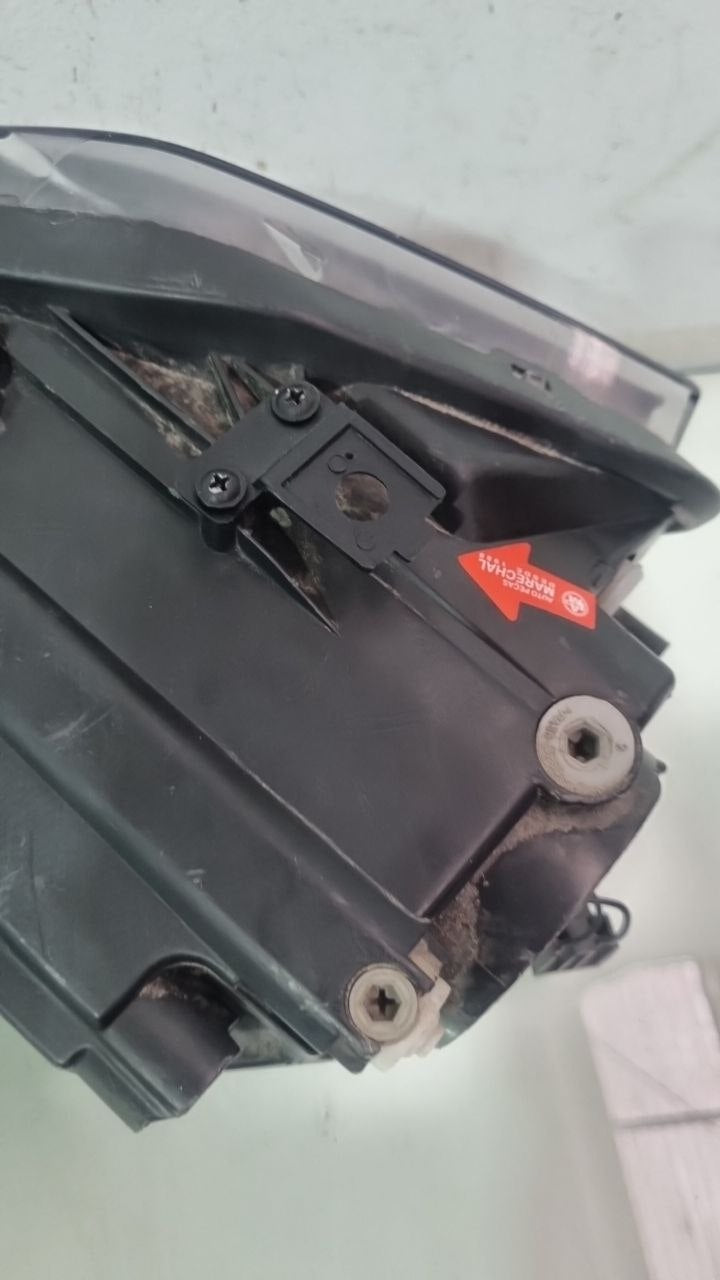 Farol Diant Dir VW Polo 2018/2021 Usado