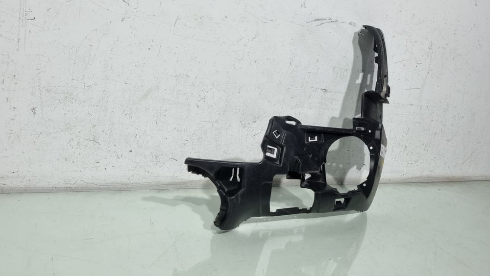 Suporte Farol de Milha Direito BMW X2 2018/2023 Usado