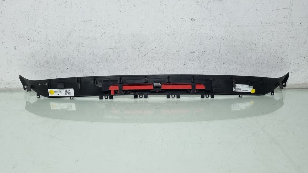 Acabamento Aerofólio Spoiler Volkswagen Nivus 2020/2022 Usado