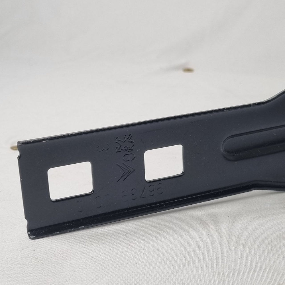 Suporte Guia Parachoque Dianteiro Esquerdo Citroën C3 2013/2017 Novo
