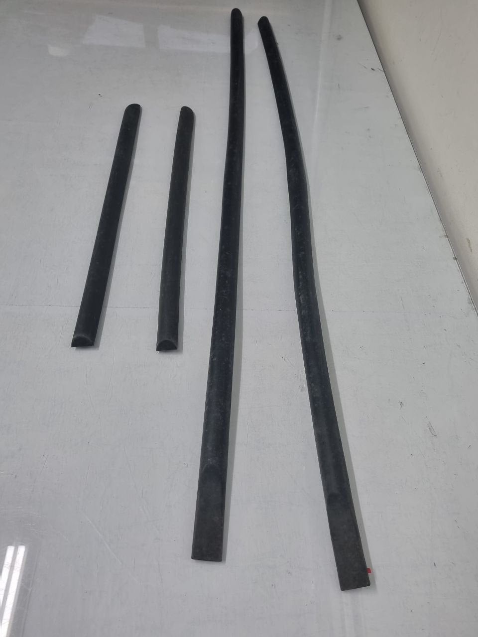 Friso Lateral Par Volkswagen Gol 1995/1999 Novo