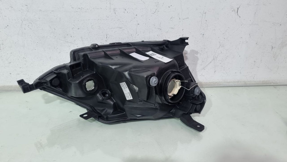 Farol Diant Esq Toyota Etios 2013/2021 Usado