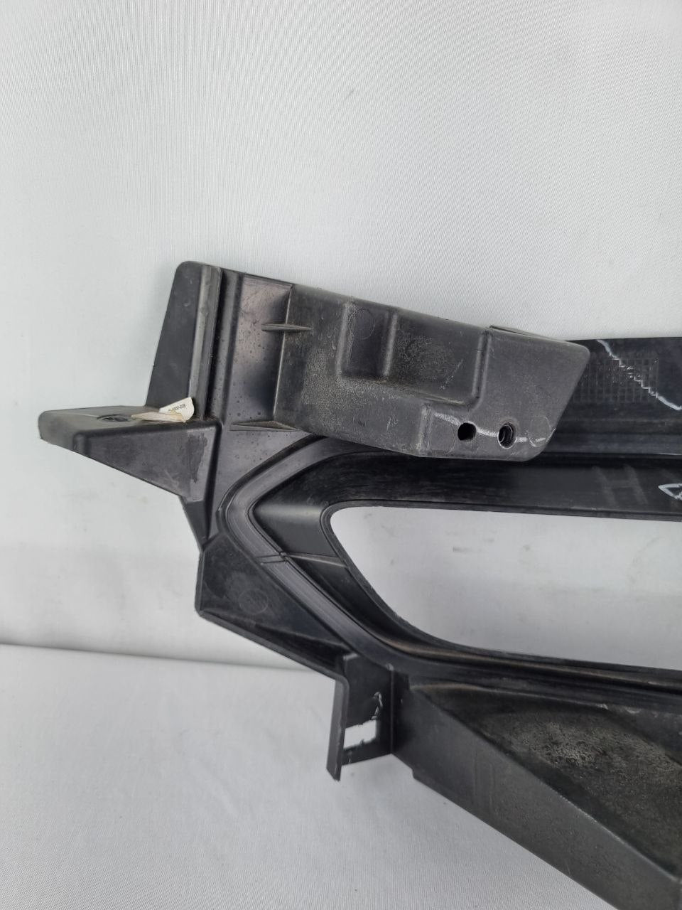 Moldura Farol Milha Direita Nissan Versa 2020/2022 Nova