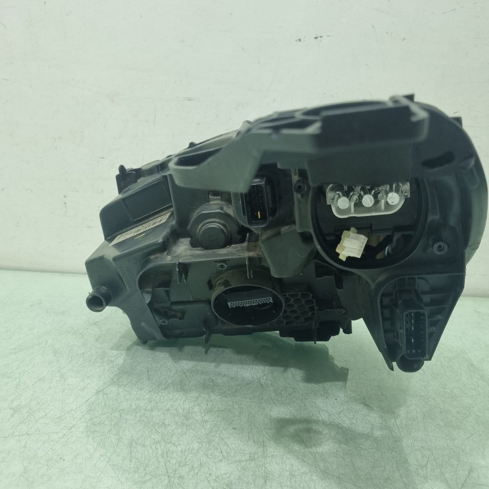 Farol Diant Esq Peugeot 208 2020/2024 Usado