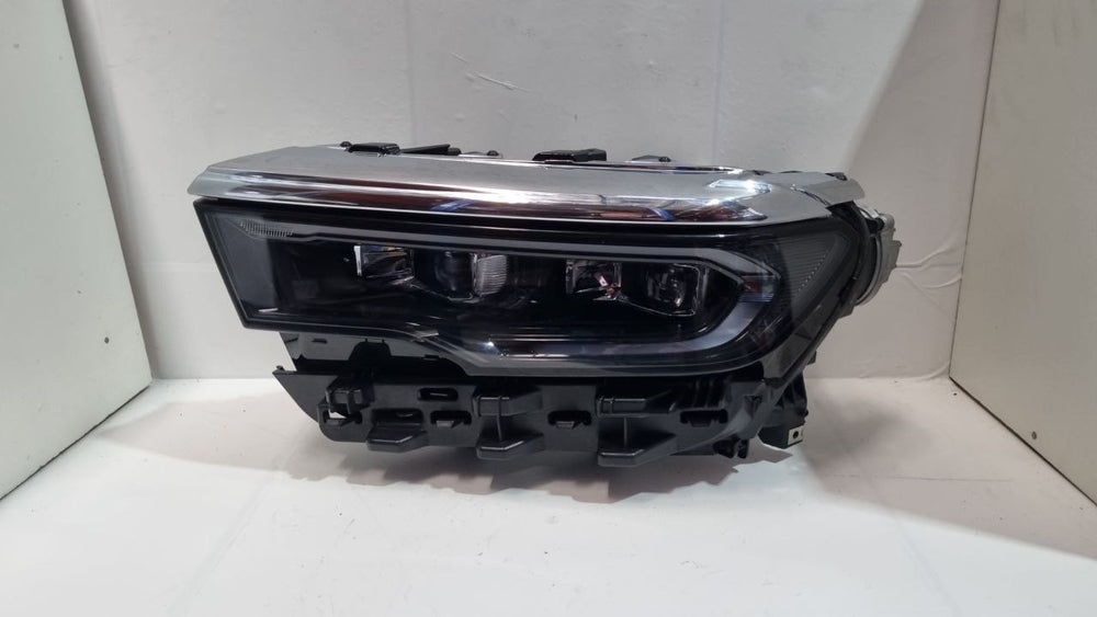 Farol Esq Full LED RAM Rampage 2023/2025 Usado