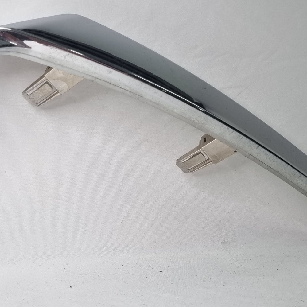 Friso Lateral Direito Nissan Kicks 2022/2025 Novo