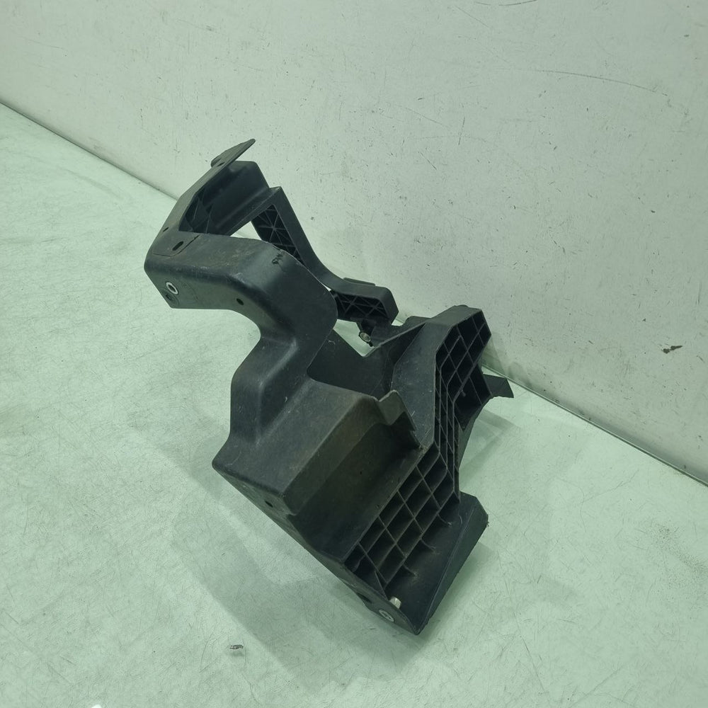 Suporte Farol Diant Toro 2016/2024 Usado