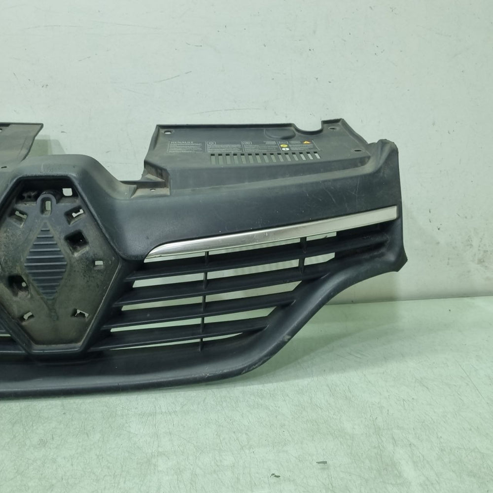 Grade Diant Renault Fluence 2011/2015 Usada