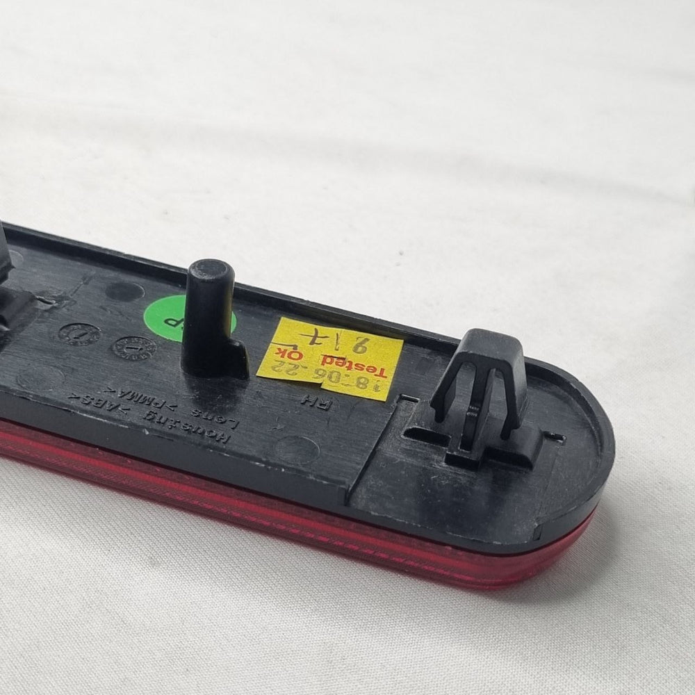 Refletor Para-choque Traseiro Direito Citroën C3 2022/2025 Usado