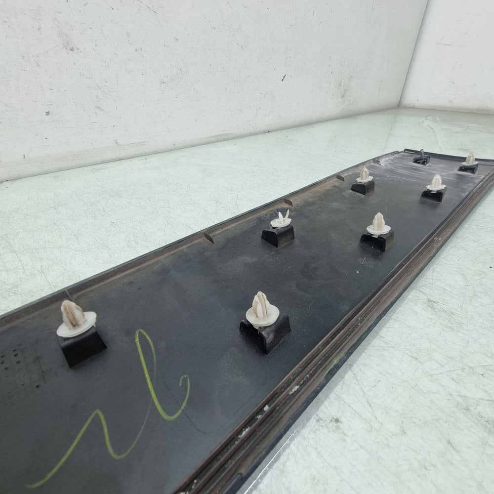 Friso Porta Tras Esq Suzuki SX4 2013/2017 Usado
