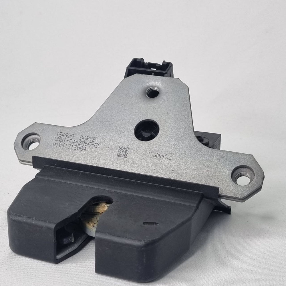 Fechadura Tampa Traseira Ford Focus Hatch 2014/2017 Usada