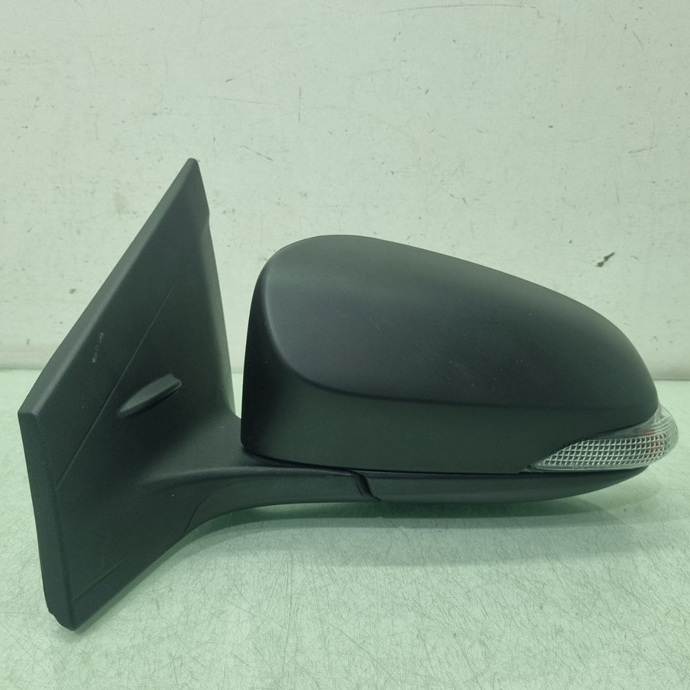 Espelho Retrovisor Esq Toyota Yaris 2018/2024 Usado