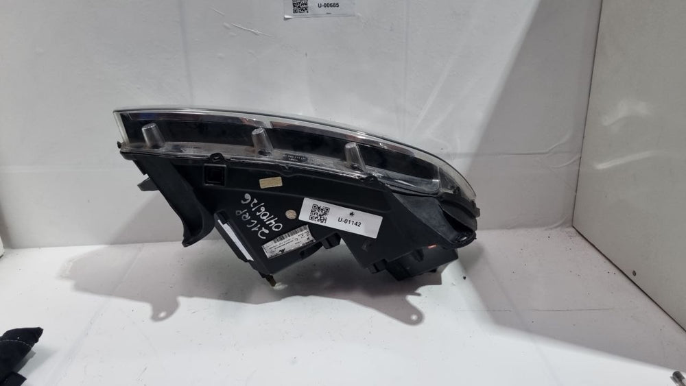 Farol Diant Esq Renault Sandero 2015/2020 Usado