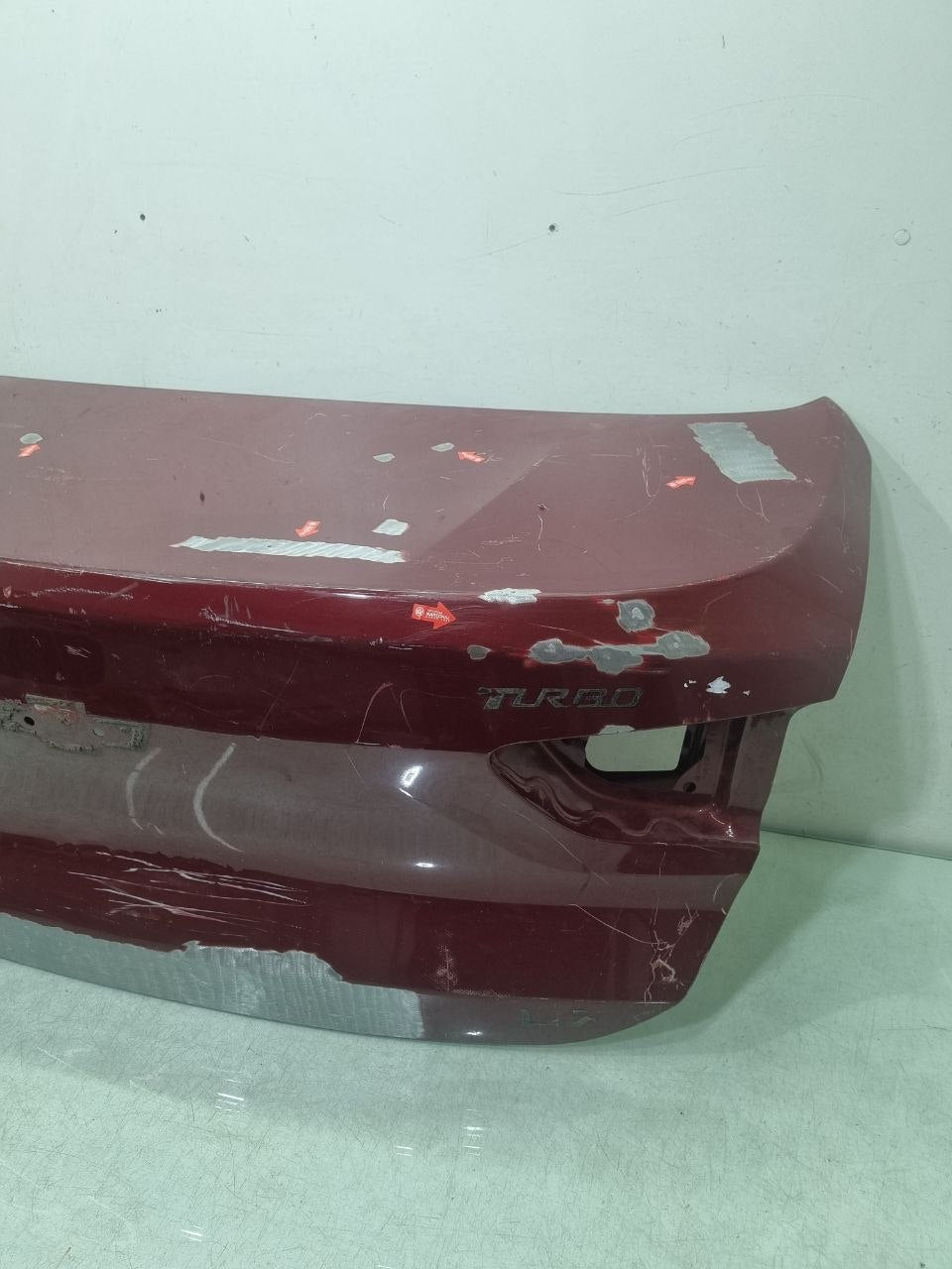 Tampa Tras GM Chevrolet Onix Sedan 2020/2024 Usado