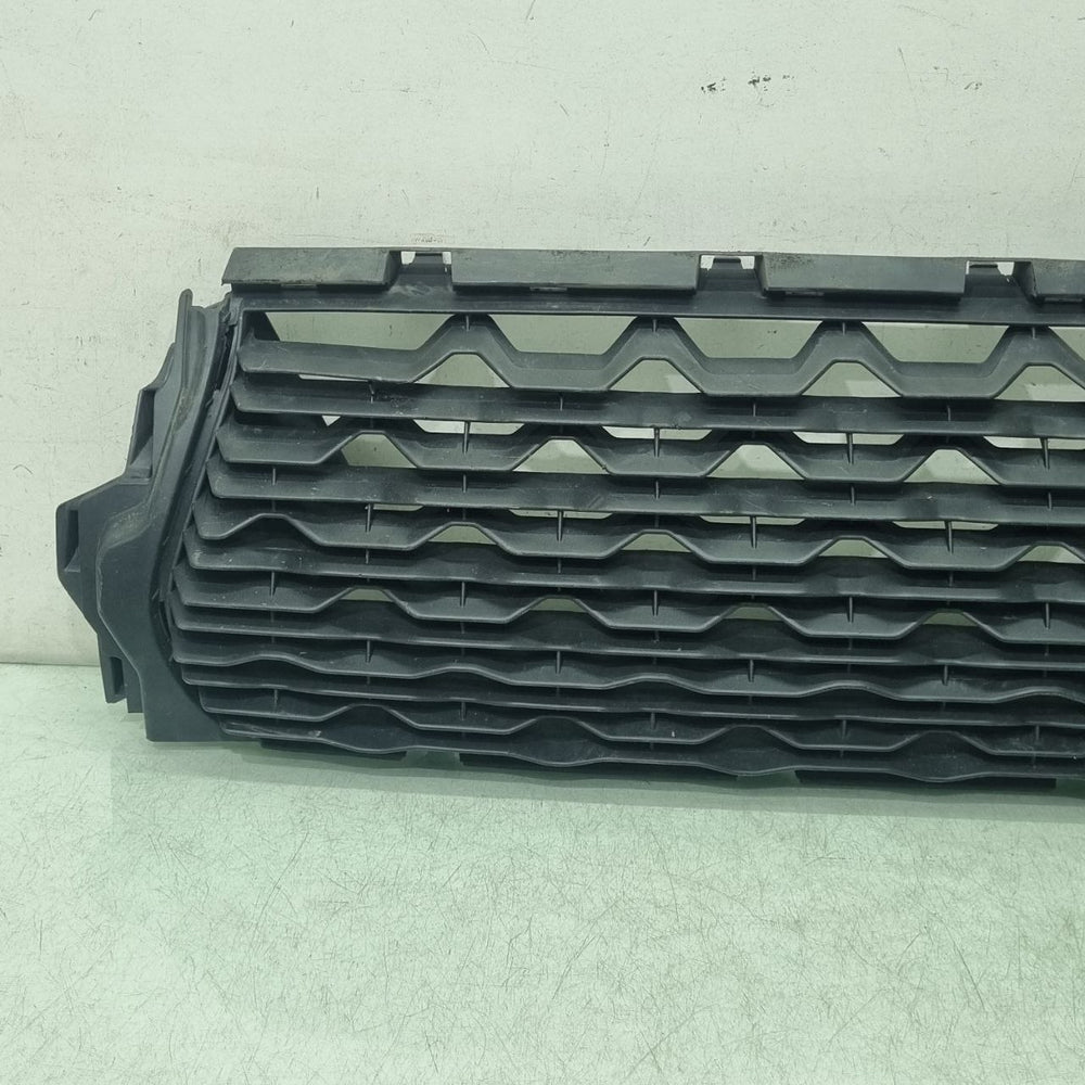 Grade Diant Inferior Renault Duster 2019/2024 Usada