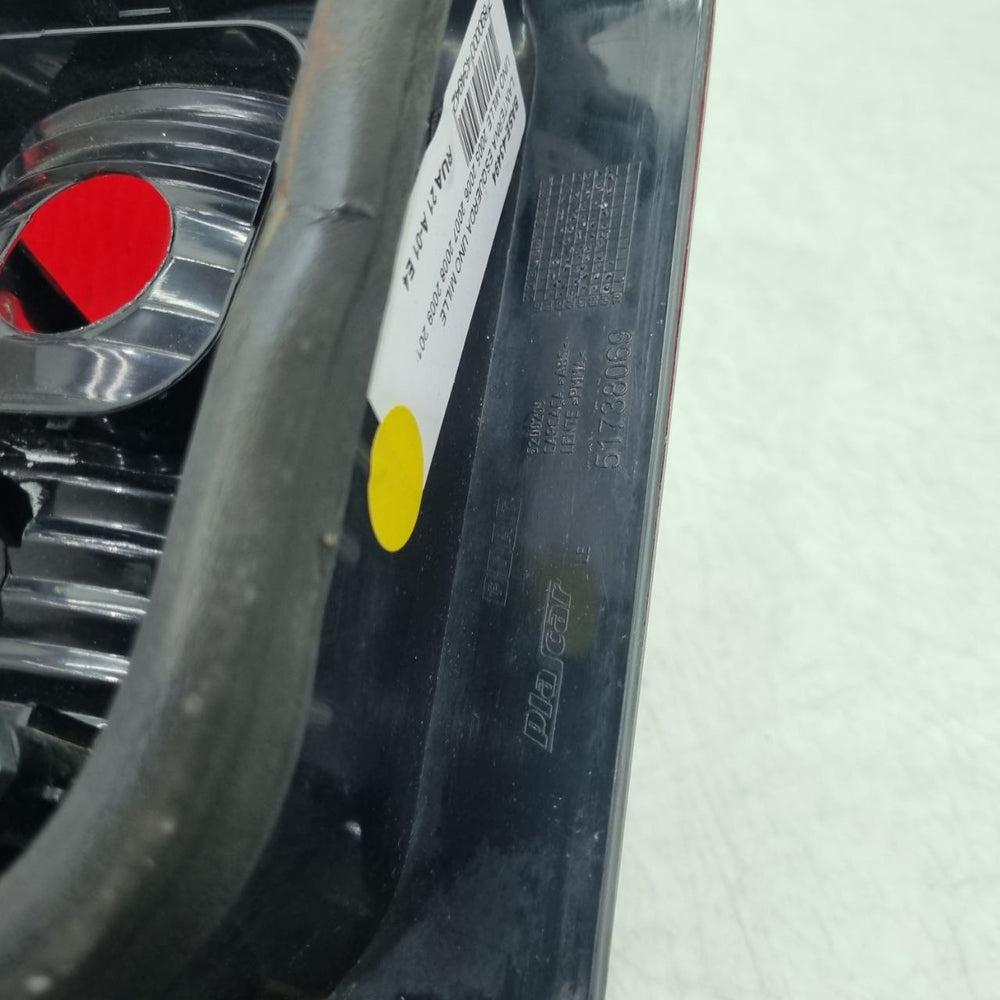 Lanterna Tras Esq Fiat Uno Mille 2007/2011 Usada