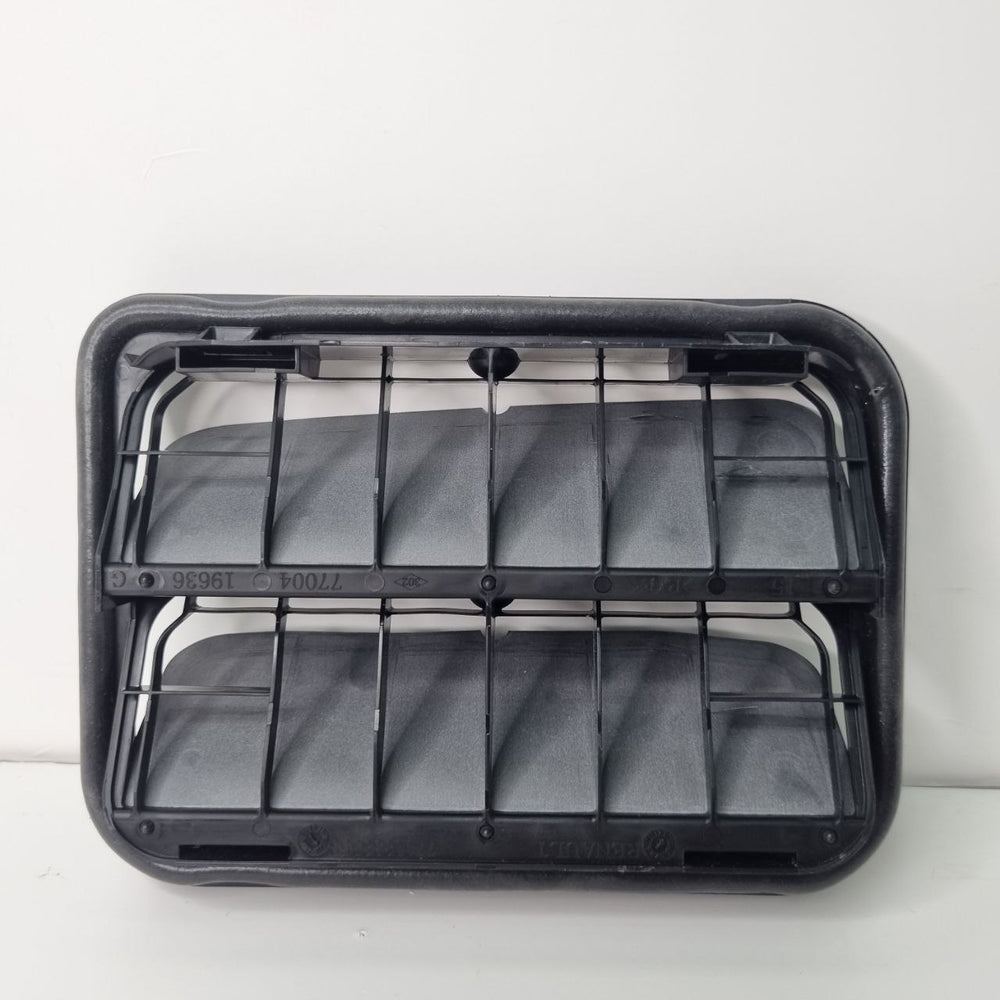 Difusor de Ar Carroceria Traseiro Renault Sandero 2008/2019 Novo