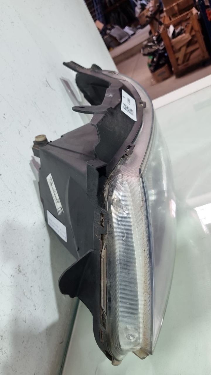 Farol Diant Esq Hyundai Creta 2017/2021 Usado