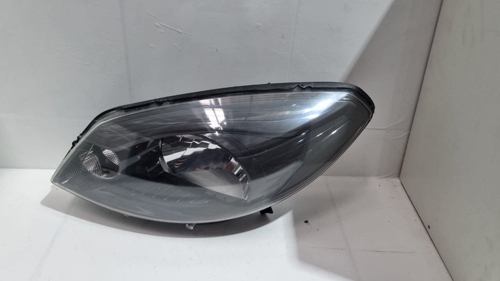 Farol Diant Esq Renault Sandero 2008/2011 Usado