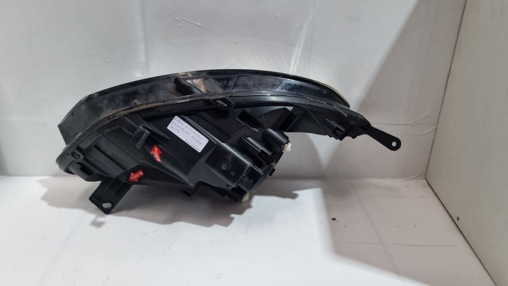 Farol Diant Esq Ford Ecosport 2013/2016 Usado