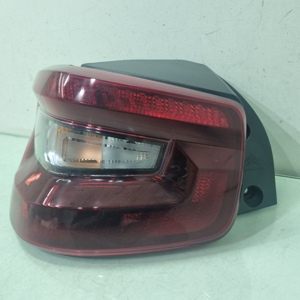 Lanterna Traseira Esquerda Citroen C3 2023/2025 Original