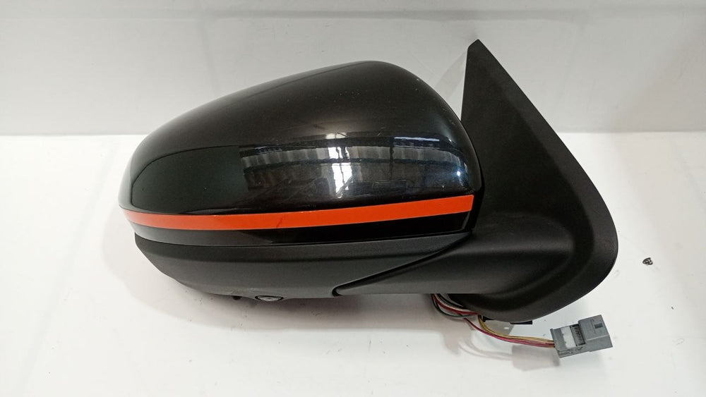 Retrovisor Ext Dir Elétrico c/ Câmera e Sensor Usado