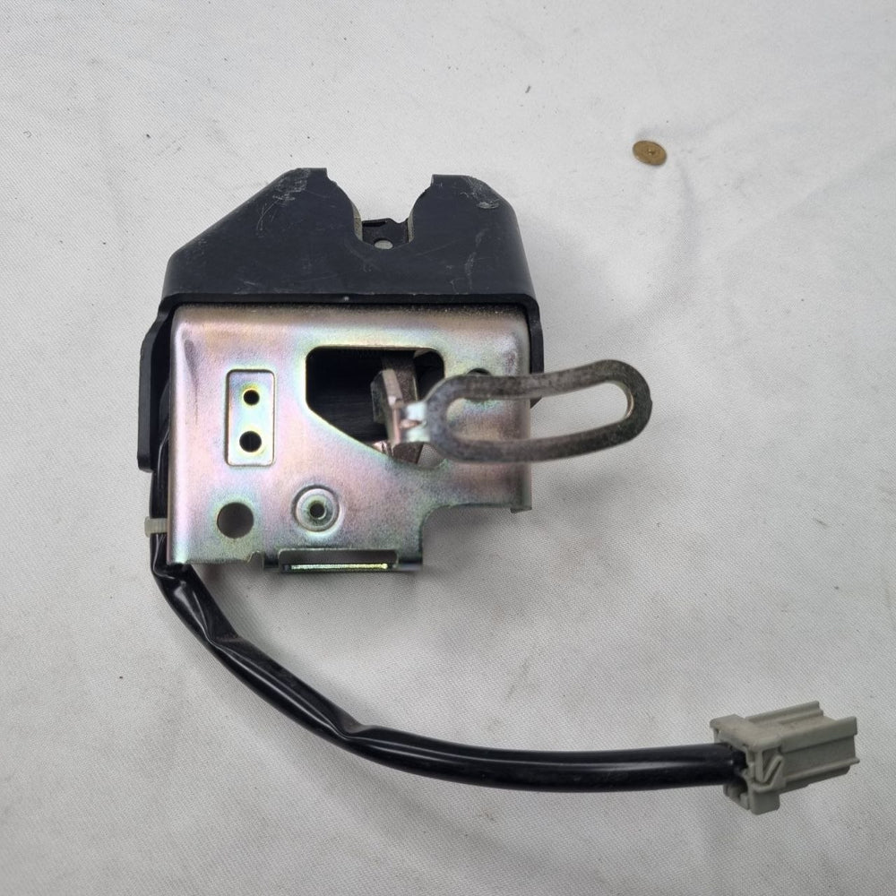 Fechadura Tampa Traseira Honda Civic 2001/2005 Usada