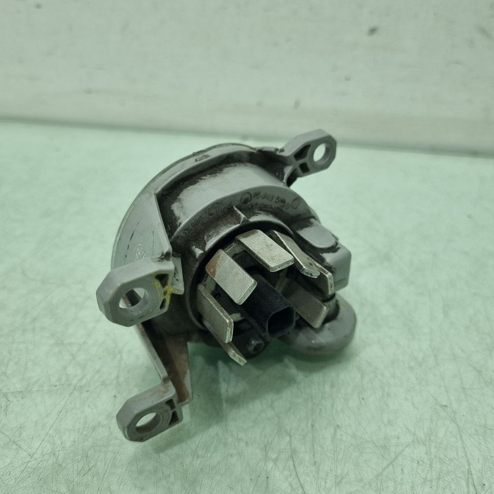 Farol Milha Esq Toyota Corolla Cross 2022/2025 Usado