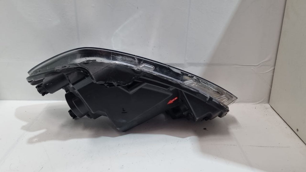 Farol Diant Dir VW Gol G8 2017/2022 Usado
