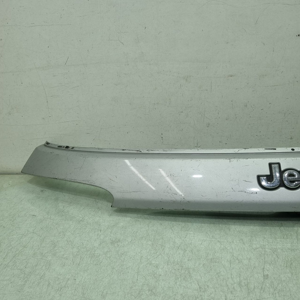 Friso Tras Jeep Renegade 2015/2021 Usado
