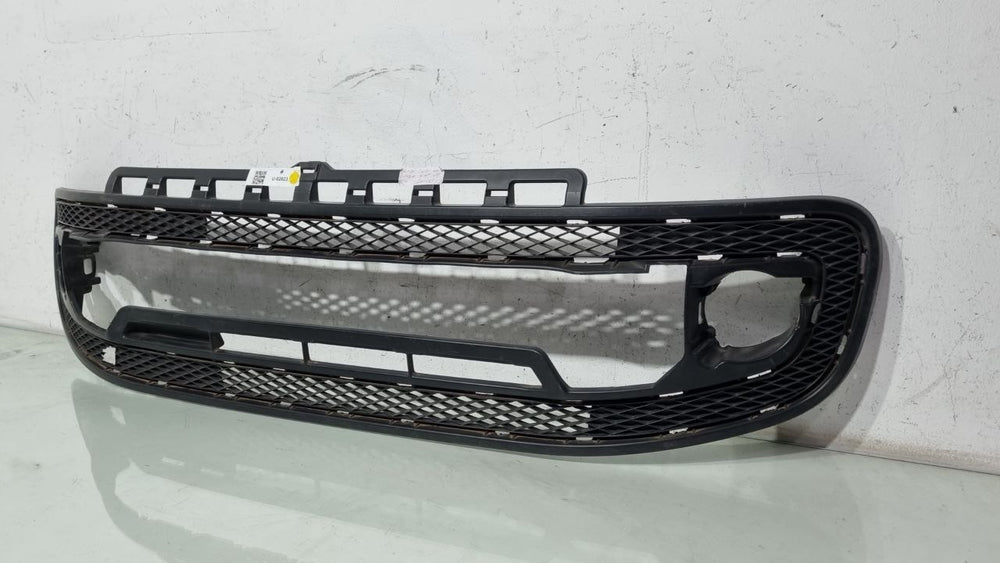 Grade Inferior Para-choque Dianteiro Volkswagen Up 2013/2016 Usado