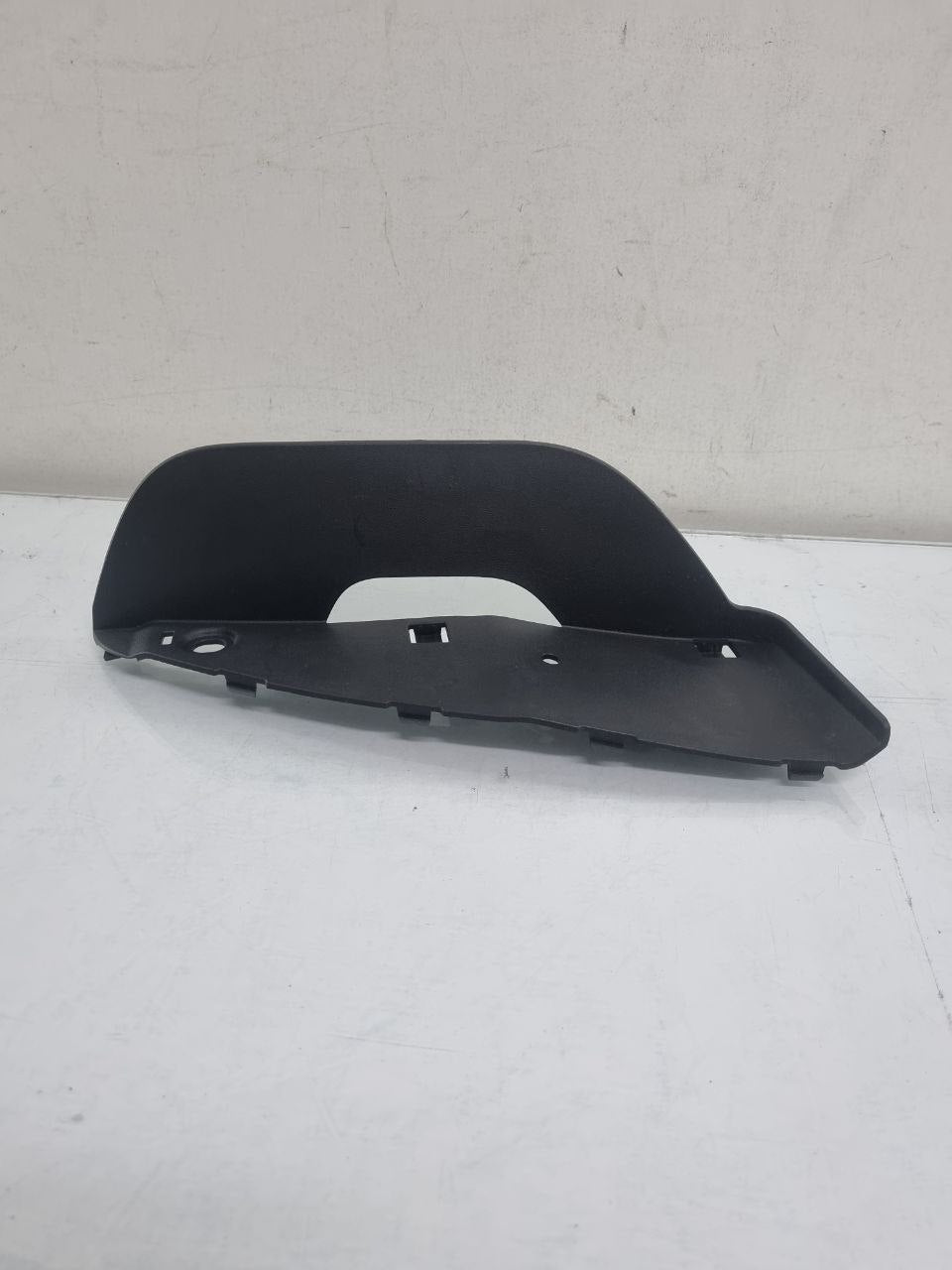 Spoiler Dianteiro Direito Volkswagen Amarok 2017/2021 Novo