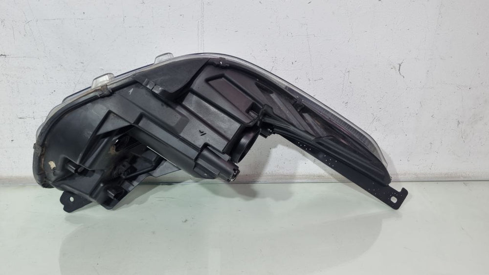 Farol Esq Fiat Strada 2020/2024 Usado