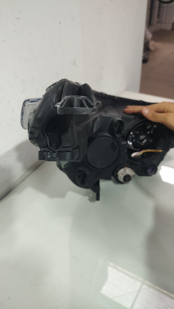 Farol Diant Esq Fiat Argo 2017/2023 Usado