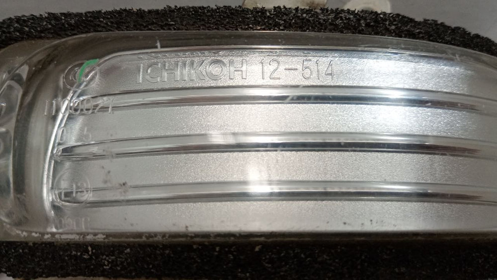 Pisca Seta Retrovisor Esquerdo Toyota Corolla 2008/2012 Usado