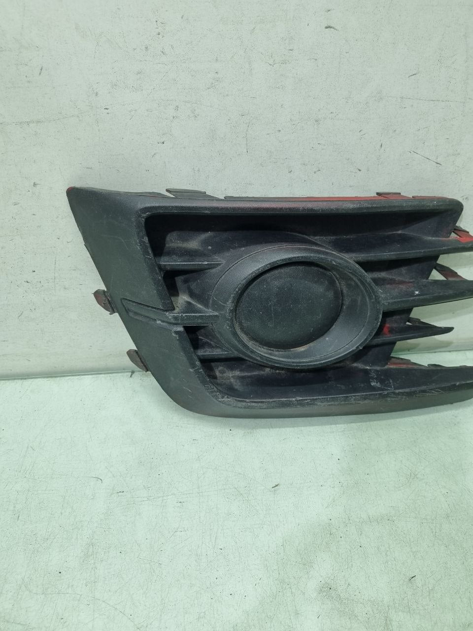 Moldura Farol Milha Dianteiro Esquerdo VW Gol G7 2016/2018 Usado