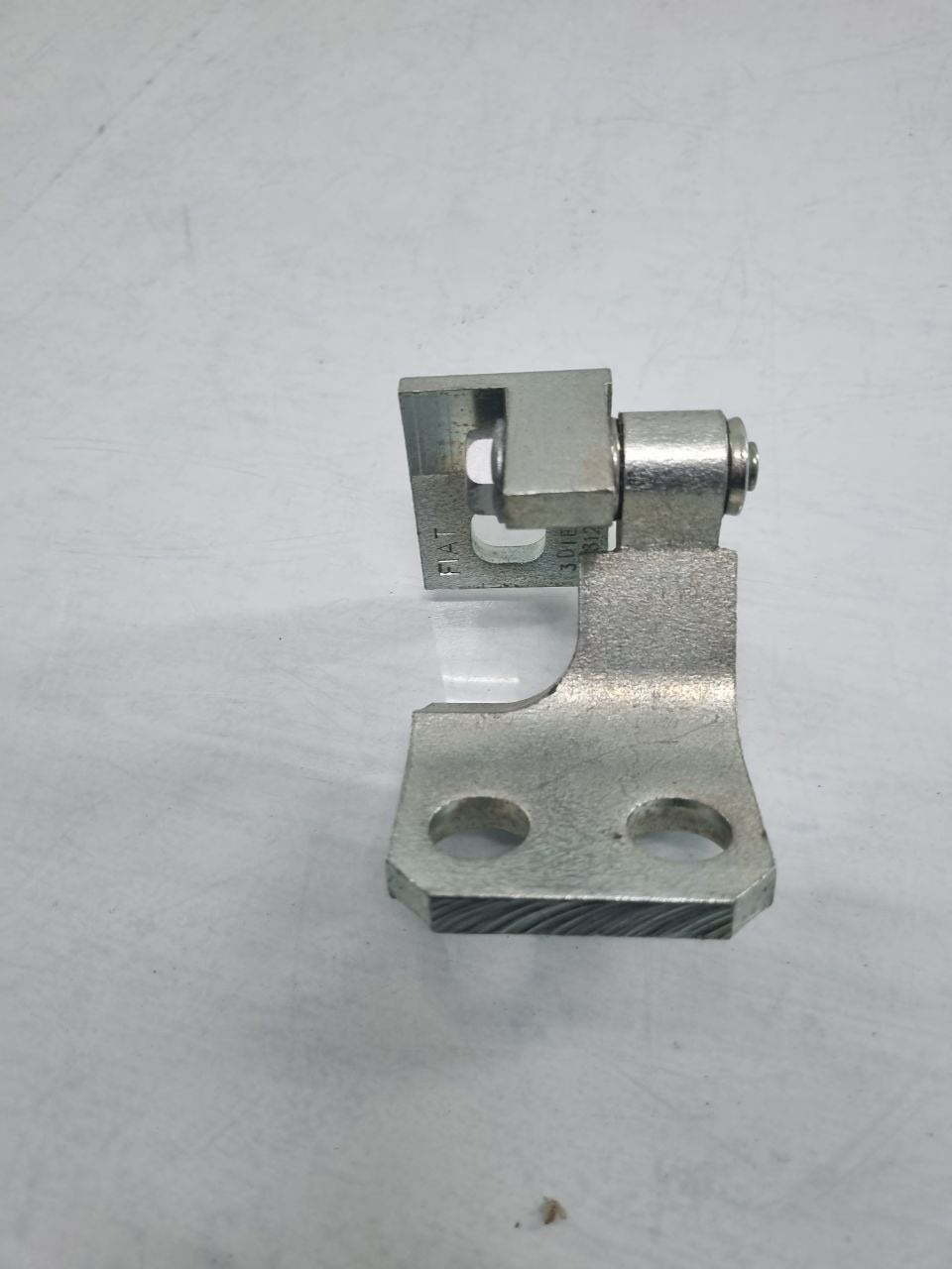 Dobradiça Porta Dianteira Esquerda Fiat Grand Siena Uno Fiorino 2011/2021 Nova
