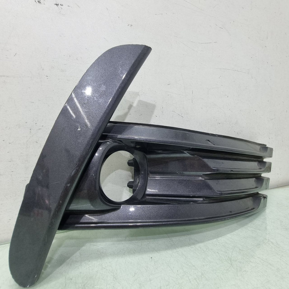 Moldura Farol Milha Esq Toyota Corolla 2017/2019
