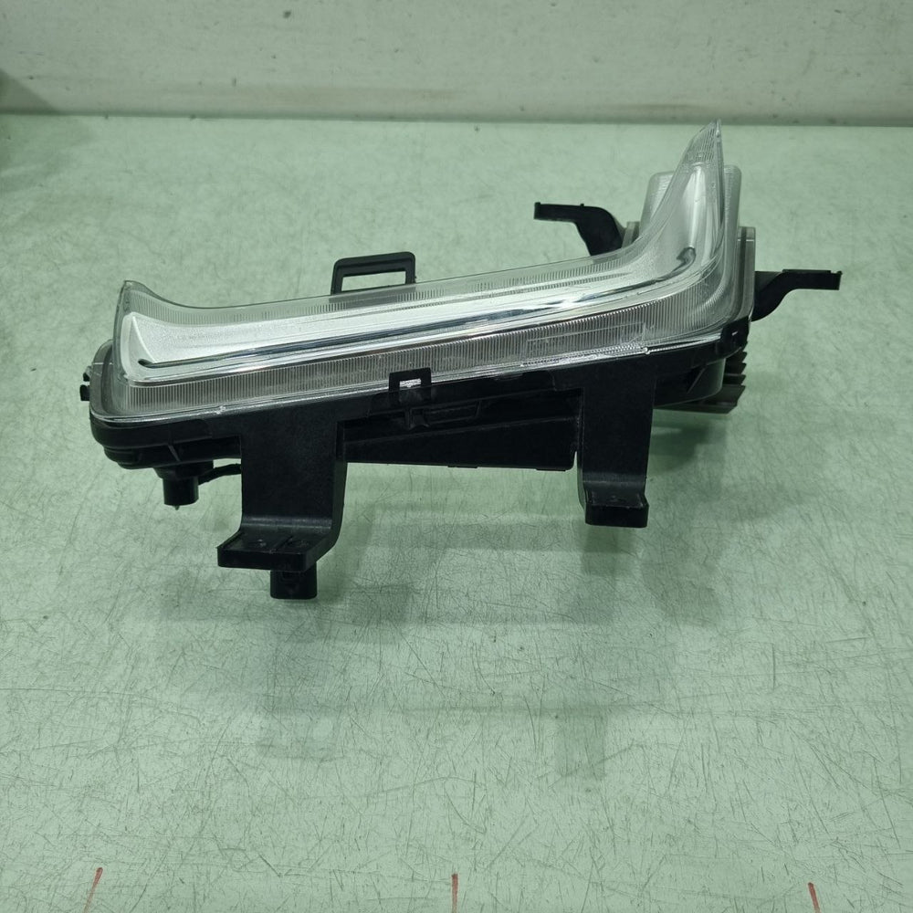 DRL Pisca Esq GM Tracker 2020/2024 Usado