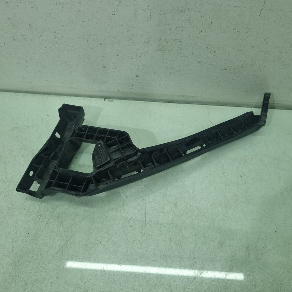 Guia Parachoque Diant Dir Mitsubishi ASX 17/21 Usado