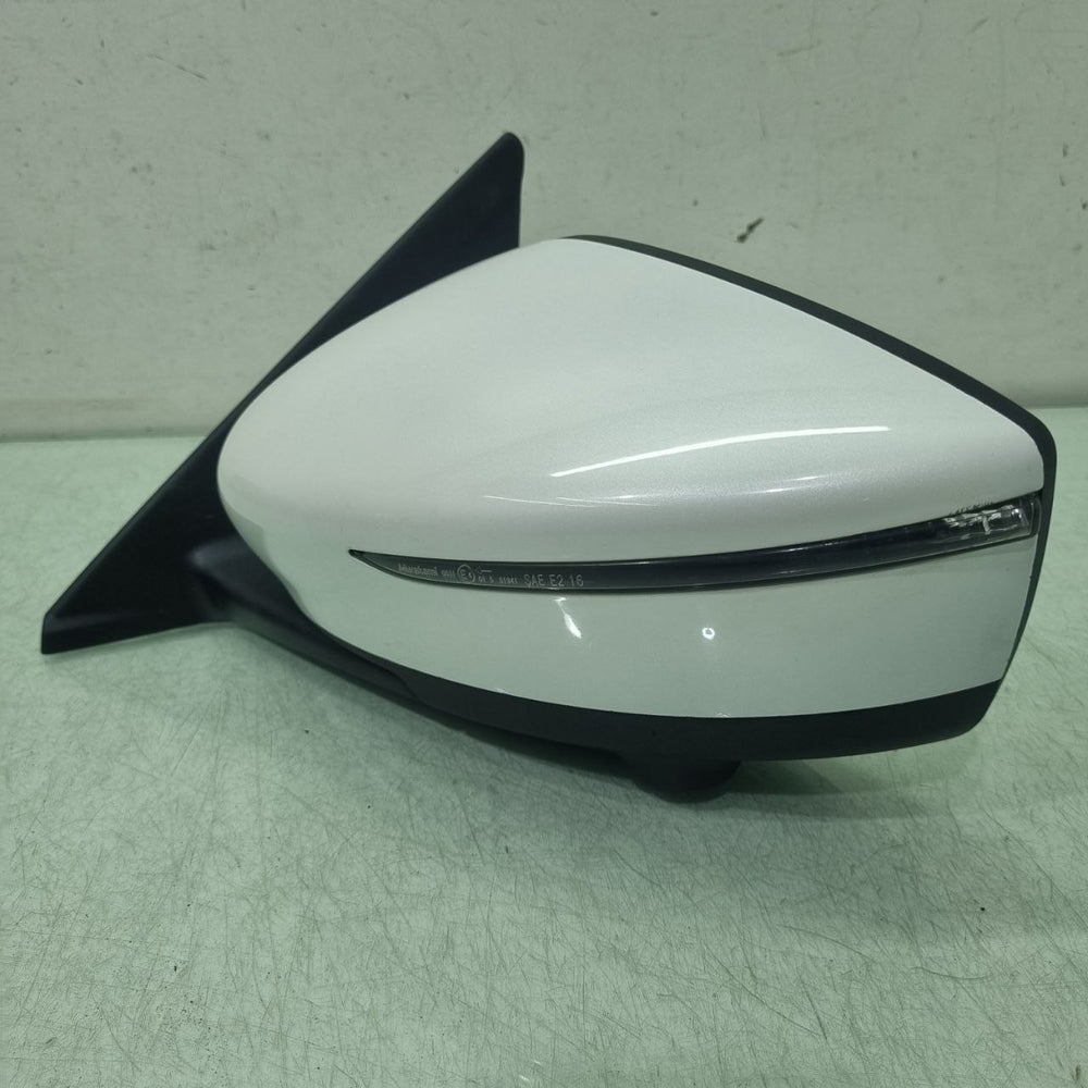 Espelho Retrovisor Esq Nissan Kicks 2017/2024 Usado