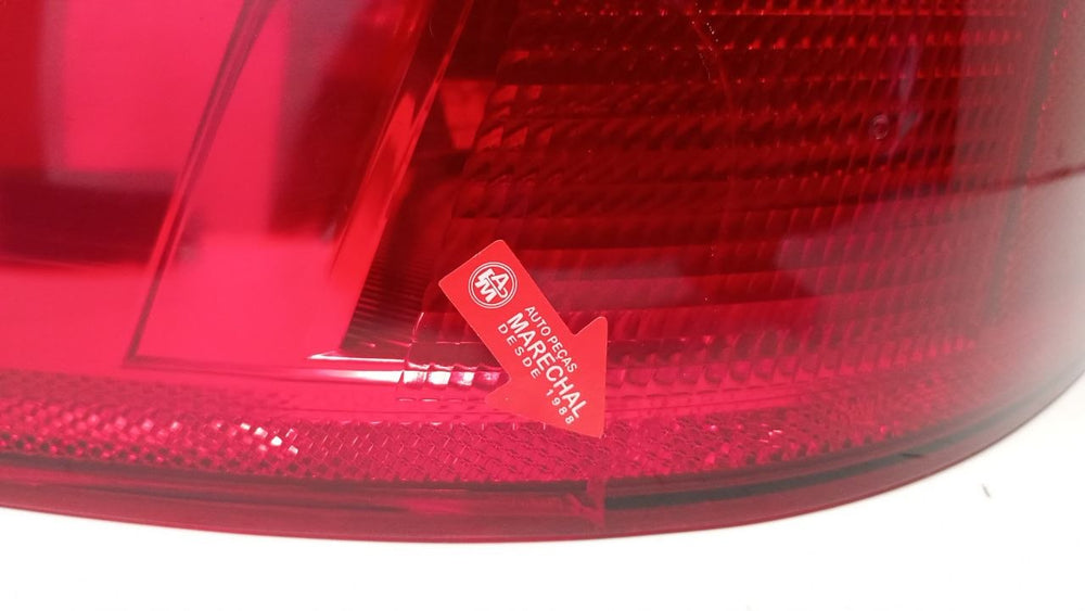 Lanterna Tras Esq VW Voyage G6 2013/2023 Usada