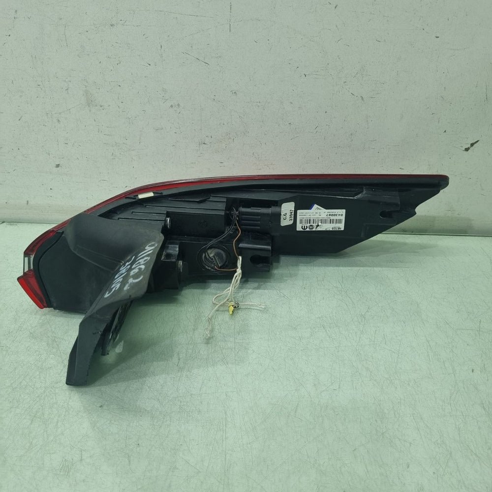 Lanterna Tras Esq Fiat Argo Fastback 2022/2025